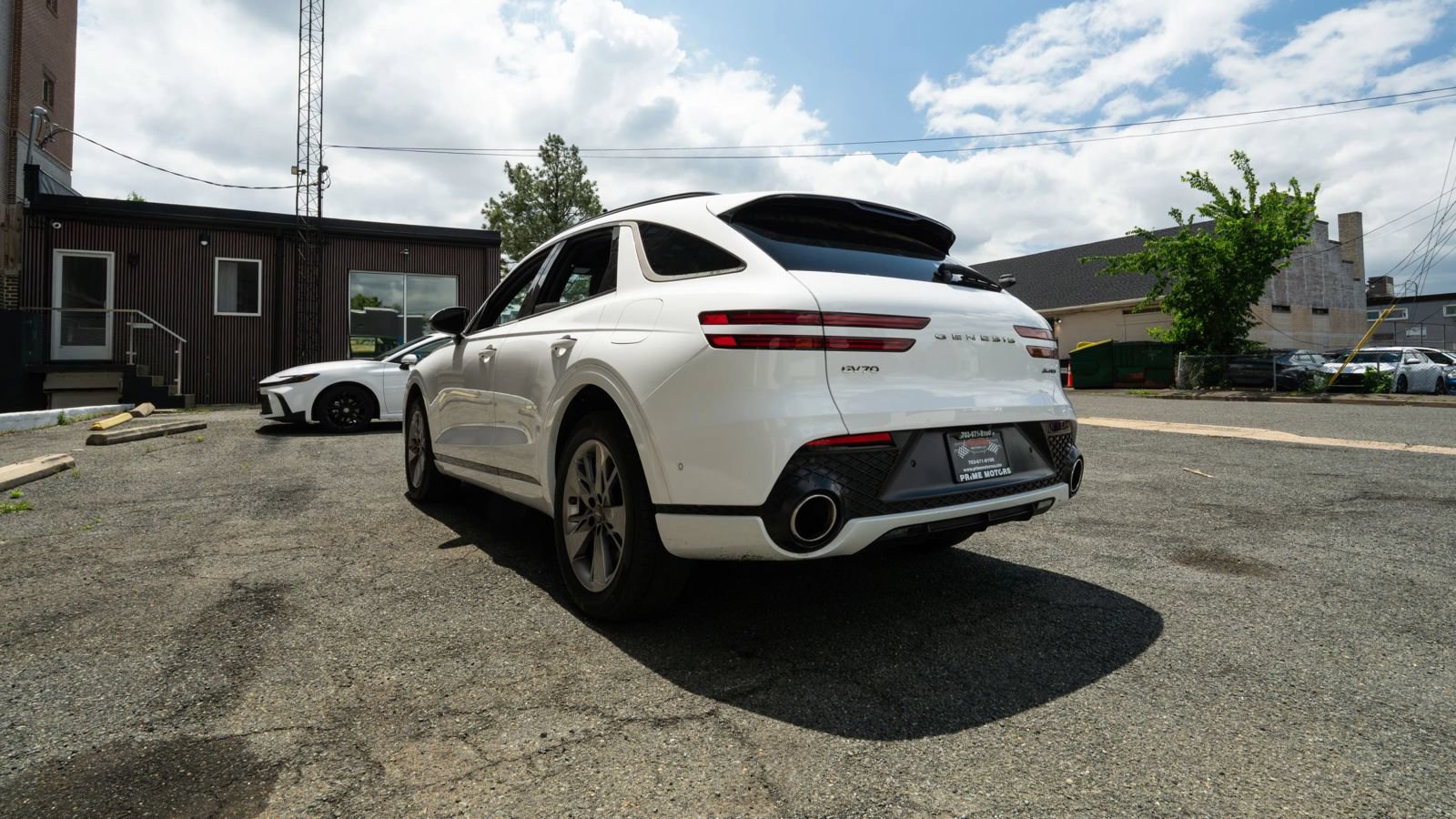 Used 2022 Genesis GV70 3.5T Sport w/ Sport Advanced Package AWD/4WD image 5