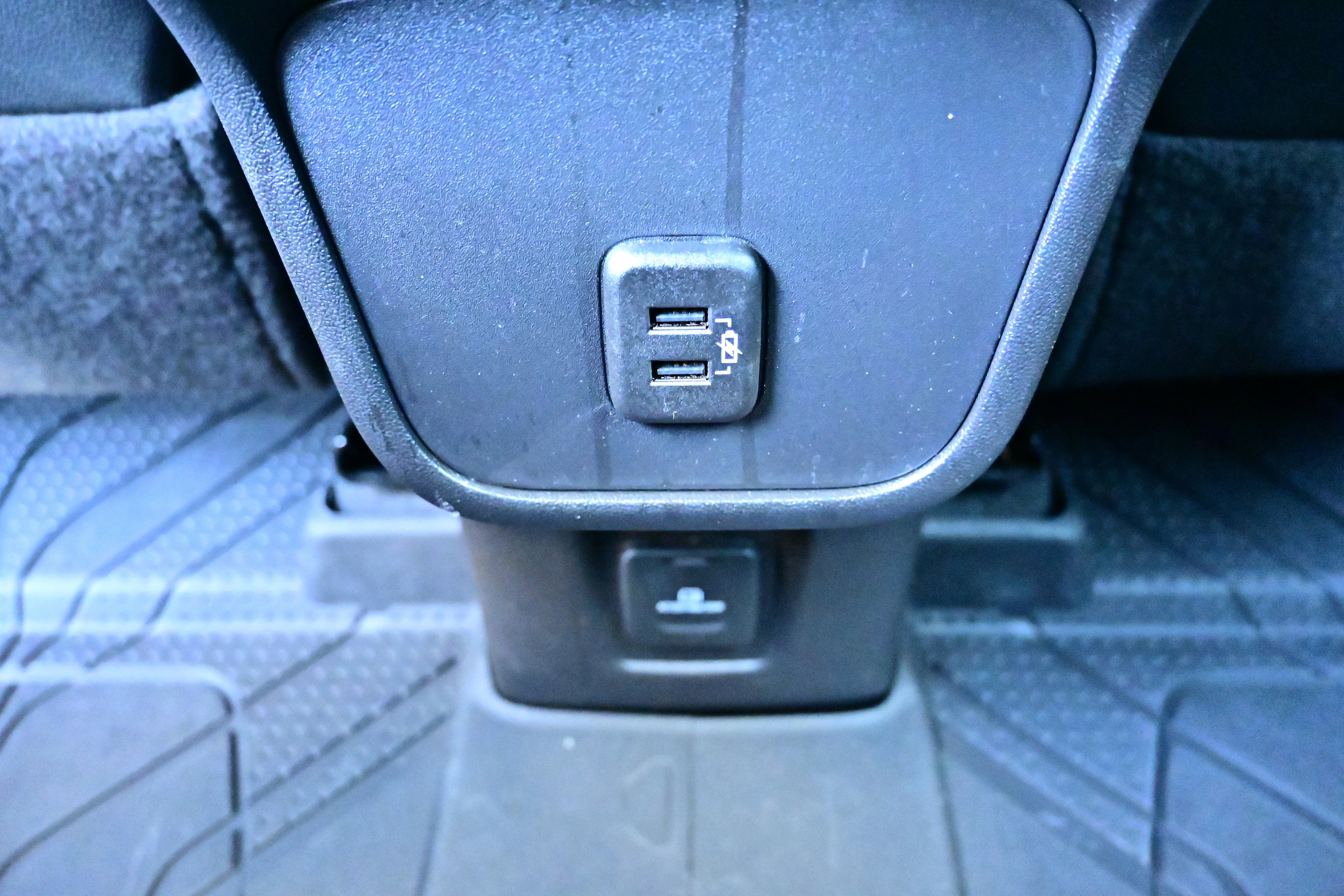 Used 2024 Chevrolet Equinox RS w/ RS Leather Package AWD/4WD image 15