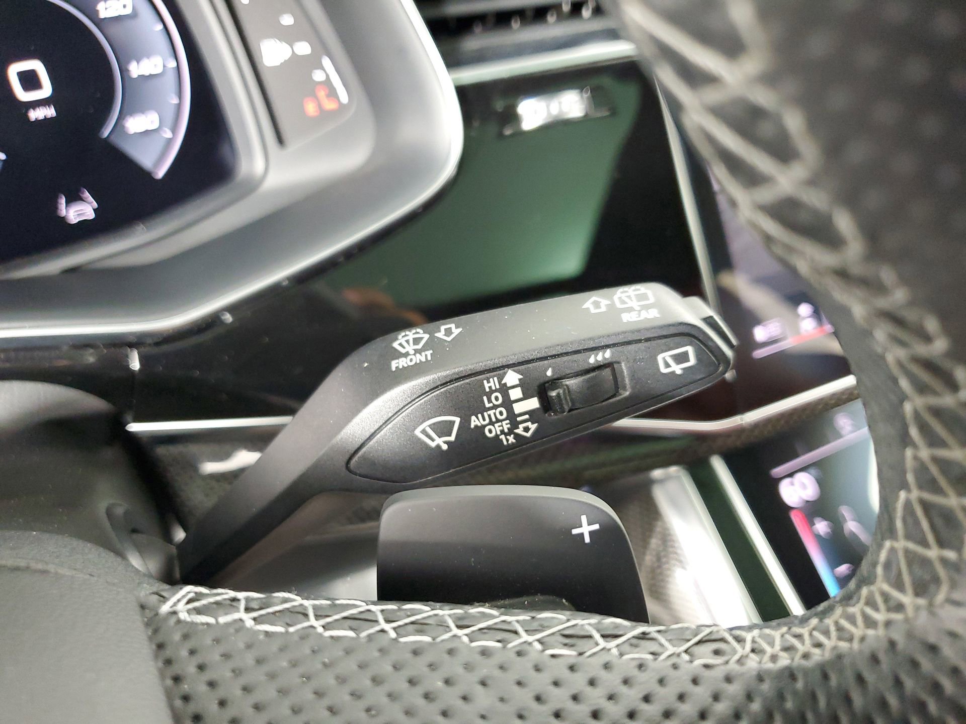 Certified 2022 Audi SQ7 Prestige w/ Prestige Package image 35