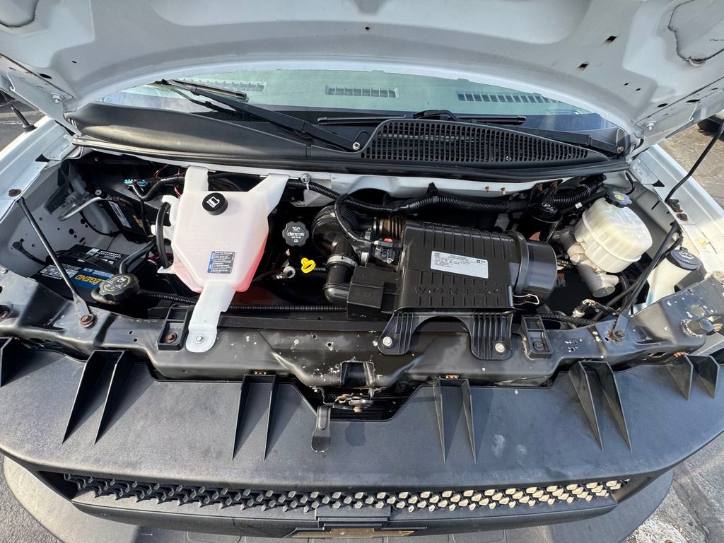 Used 2017 Chevrolet Express 2500 image 12