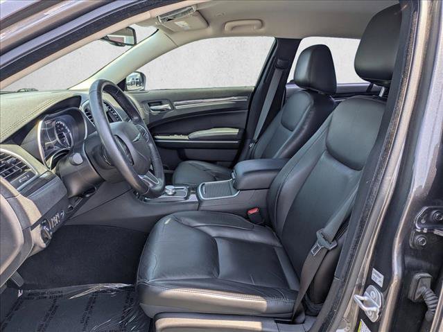 Used 2022 Chrysler 300 Touring L w/ Safetytec Plus Group RWD image 15
