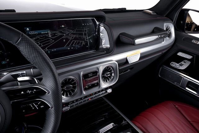 Used 2025 Mercedes-Benz G 63 AMG 4MATIC image 28