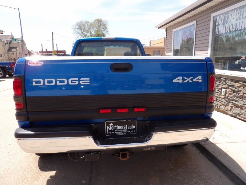 Used 1999 Dodge Ram 3500 Truck SLT image 4