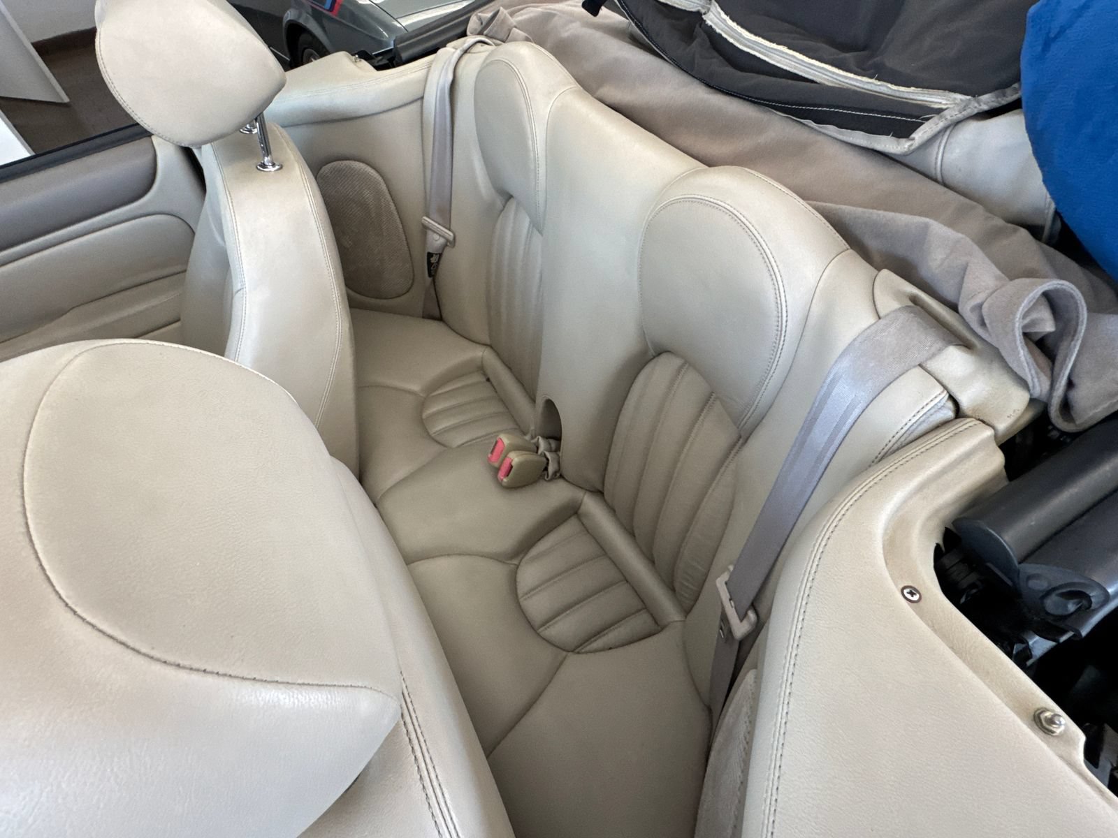 Used 2002 Jaguar XK8 Convertible RWD image 13