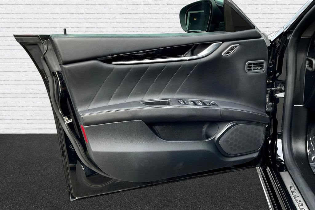Used 2021 Maserati Ghibli RWD image 20