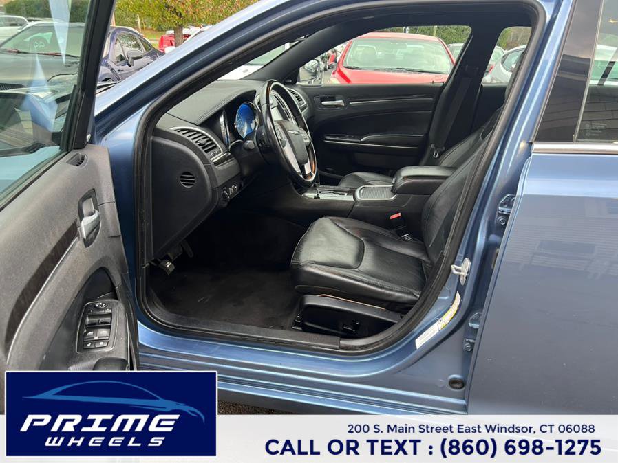Used 2011 Chrysler 300 Limited image 12