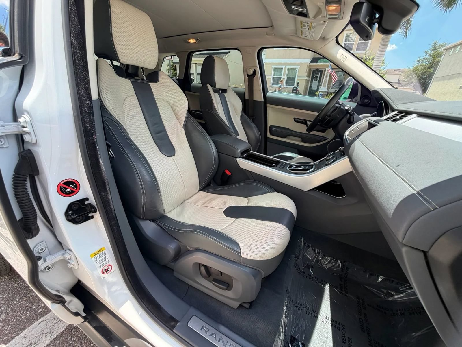 Used 2012 Land Rover Range Rover Evoque Dynamic AWD/4WD image 16