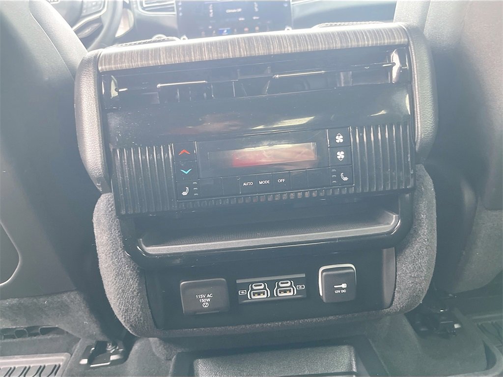 Used 2024 Jeep Wagoneer Series II w/ Premium Group I image 27