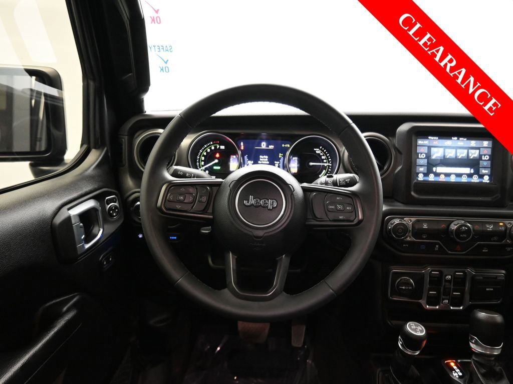 Used 2023 Jeep Wrangler Unlimited image 33
