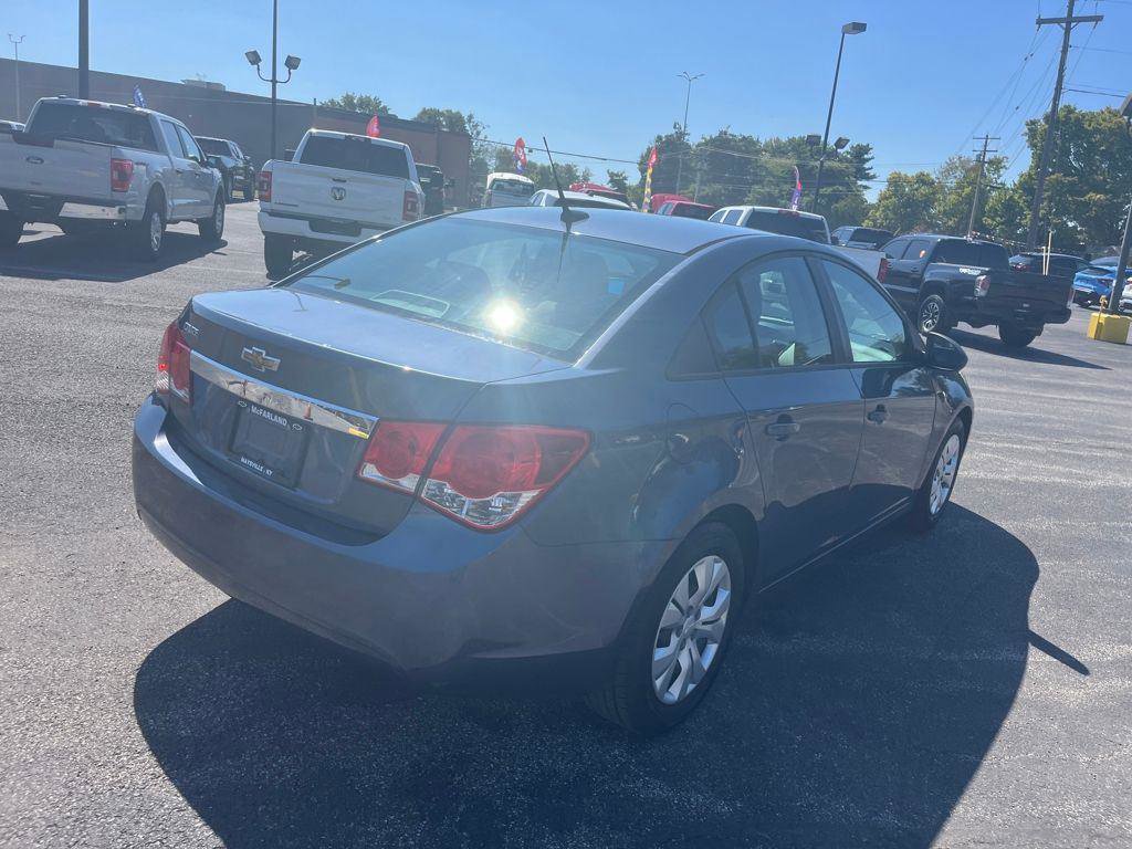 Used 2014 Chevrolet Cruze LS FWD image 5