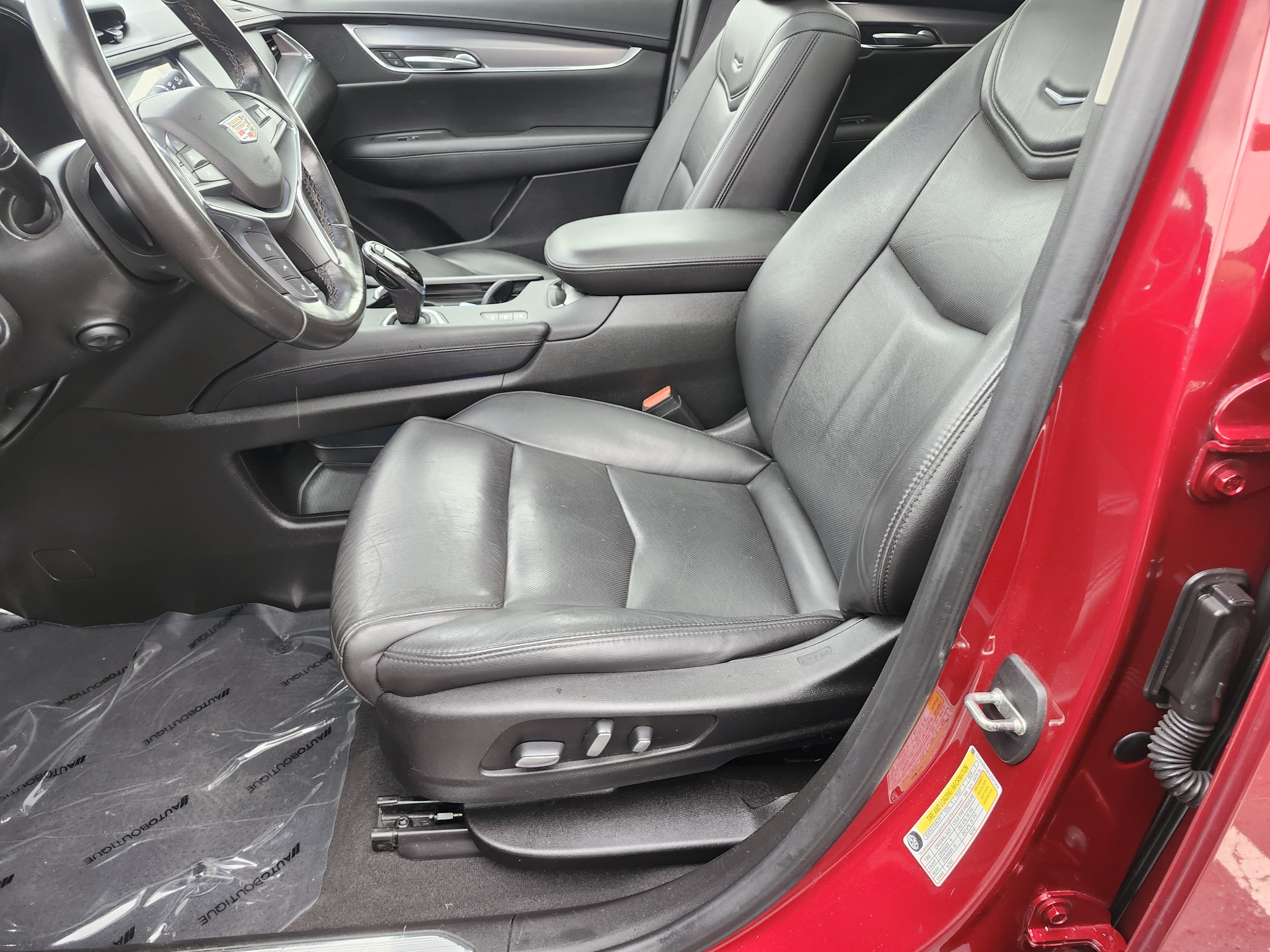 Used 2019 Cadillac XT5 Luxury AWD/4WD image 25