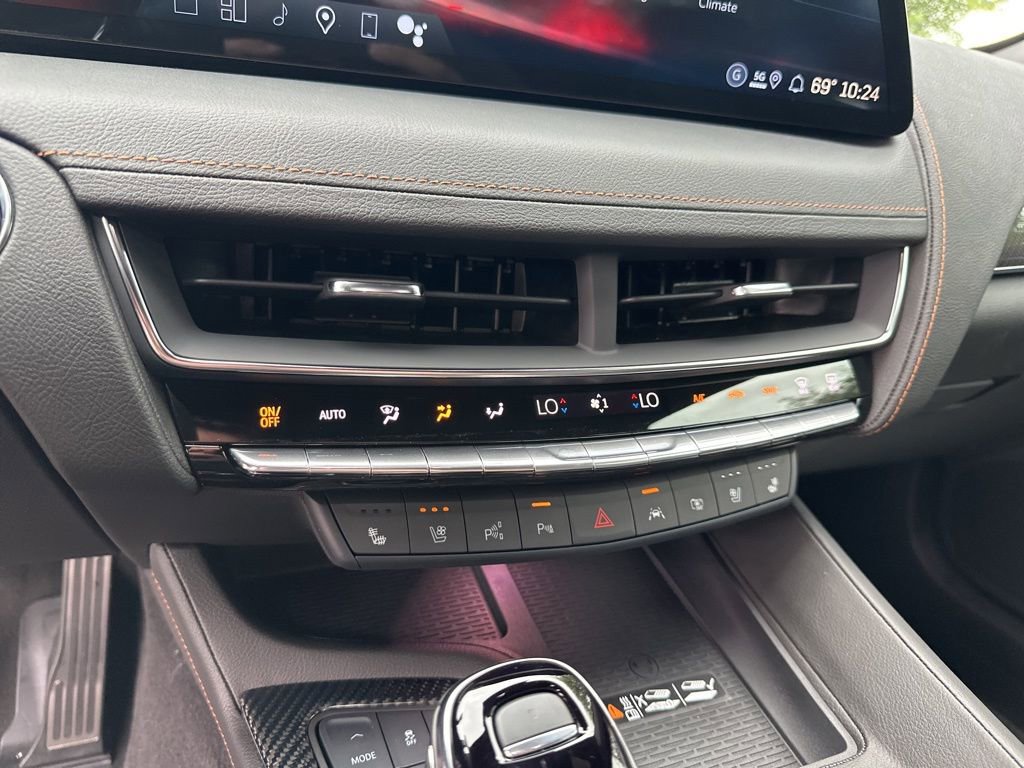 New 2026 Cadillac CT5 V image 36