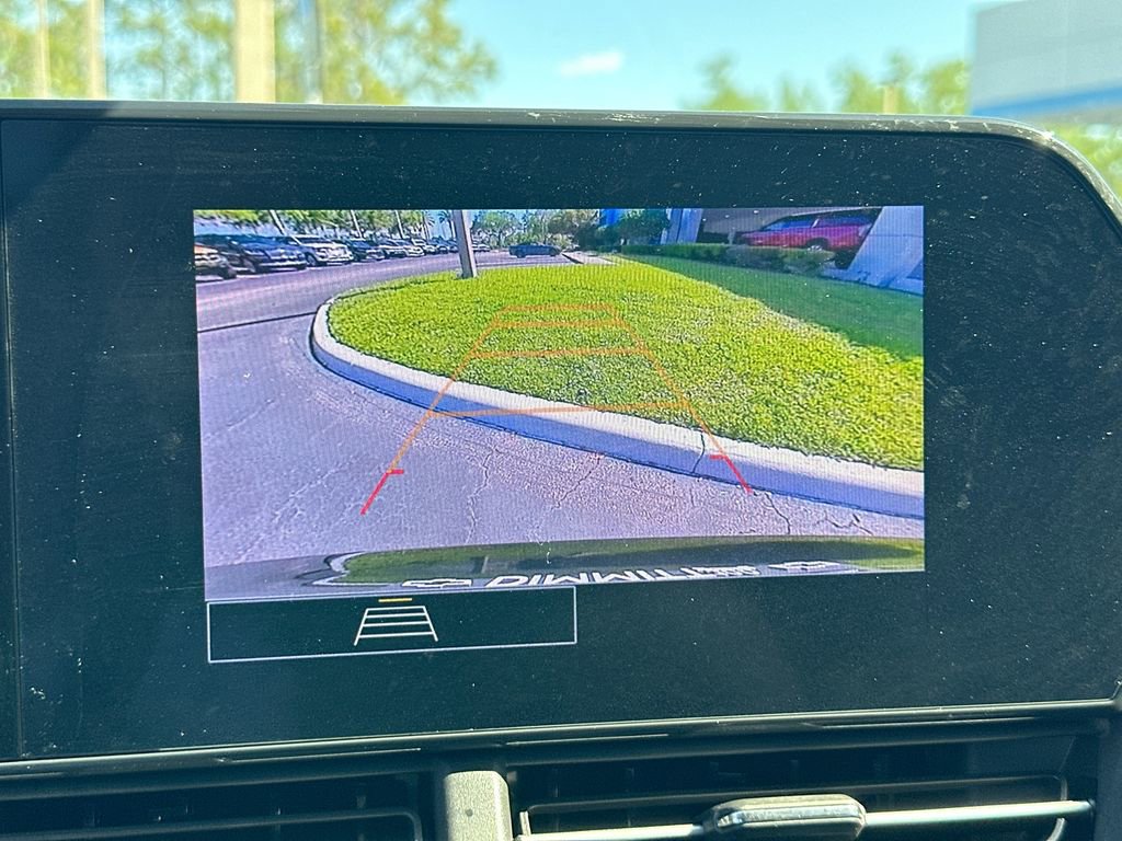 Used 2024 Chevrolet Trax LS image 14