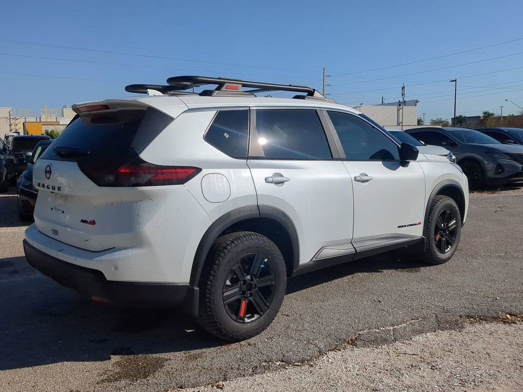Certified 2025 Nissan Rogue SV image 5