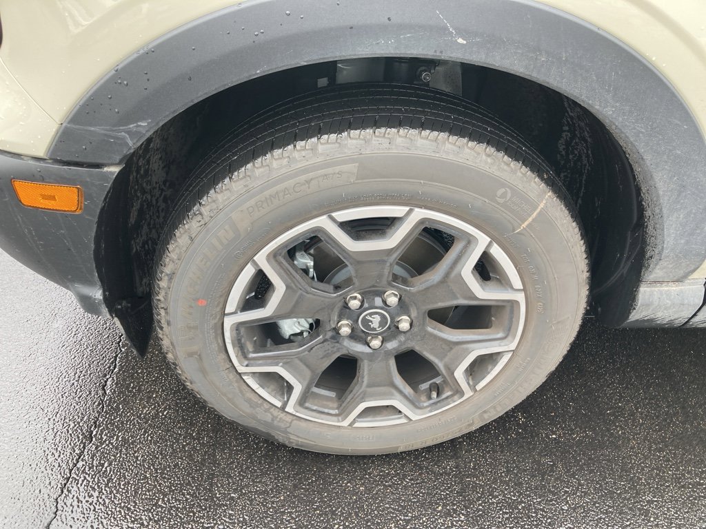 Used 2025 Ford Bronco Sport Outer Banks w/ Outer Banks Tech Package+ image 9