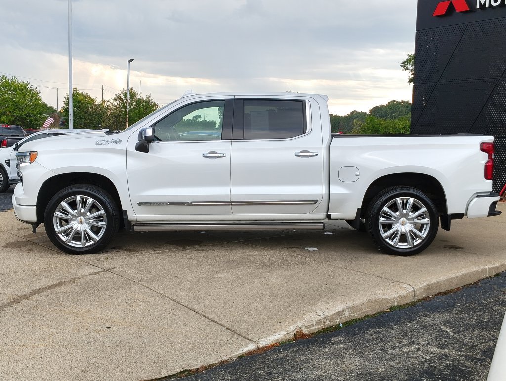 Used 2025 Chevrolet Silverado 1500 High Country AWD/4WD image 20