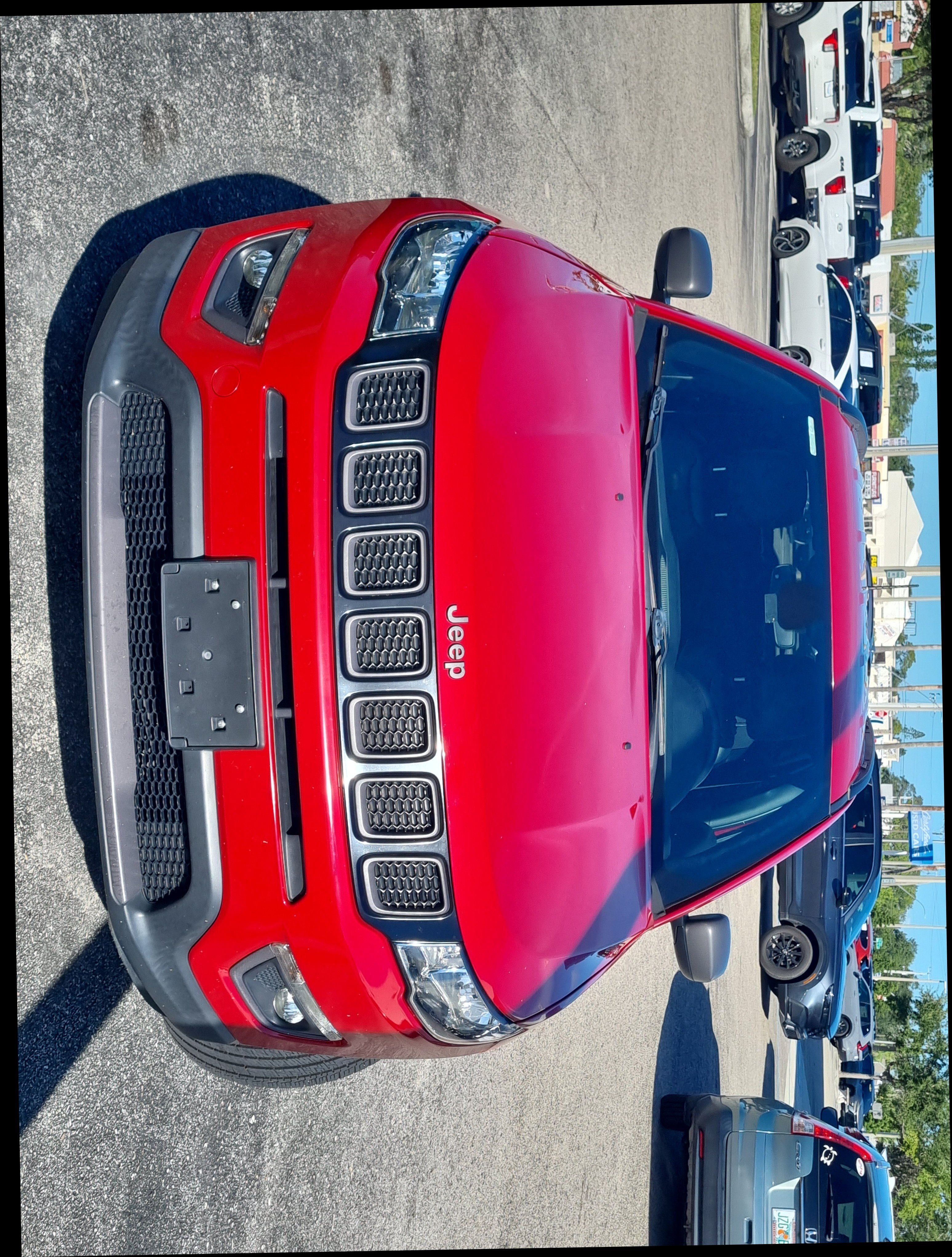Used 2021 Jeep Compass Latitude AWD/4WD image 2