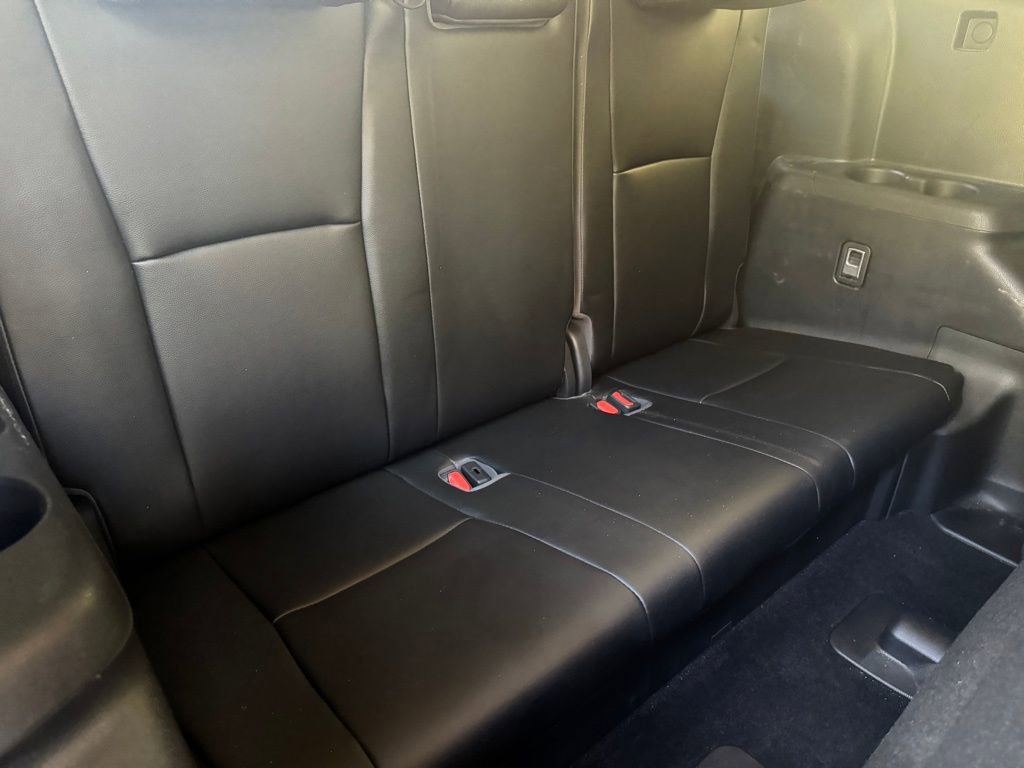 Used 2021 Toyota Highlander XLE image 17