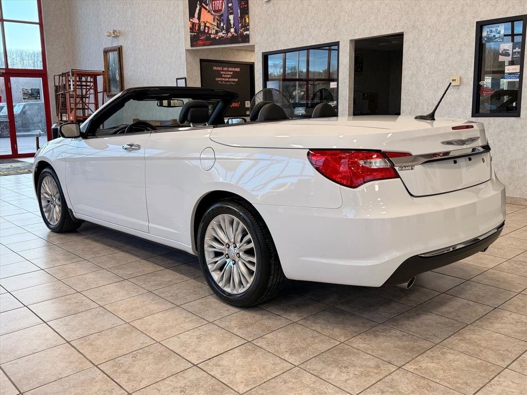 Used 2013 Chrysler 200 Limited image 6