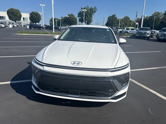 Used 2025 Hyundai Sonata SEL FWD image 10