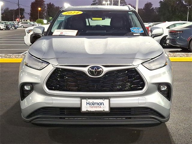 Certified 2024 Toyota Highlander XLE image 3