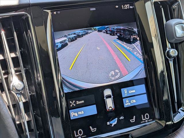 Used 2021 Volvo XC60 T5 Momentum w/ Premium Package AWD/4WD image 15