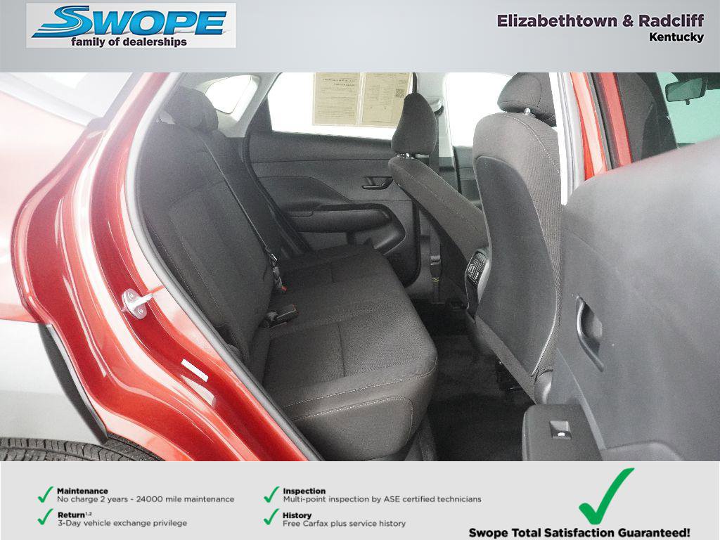 Used 2025 Hyundai Kona SEL image 9