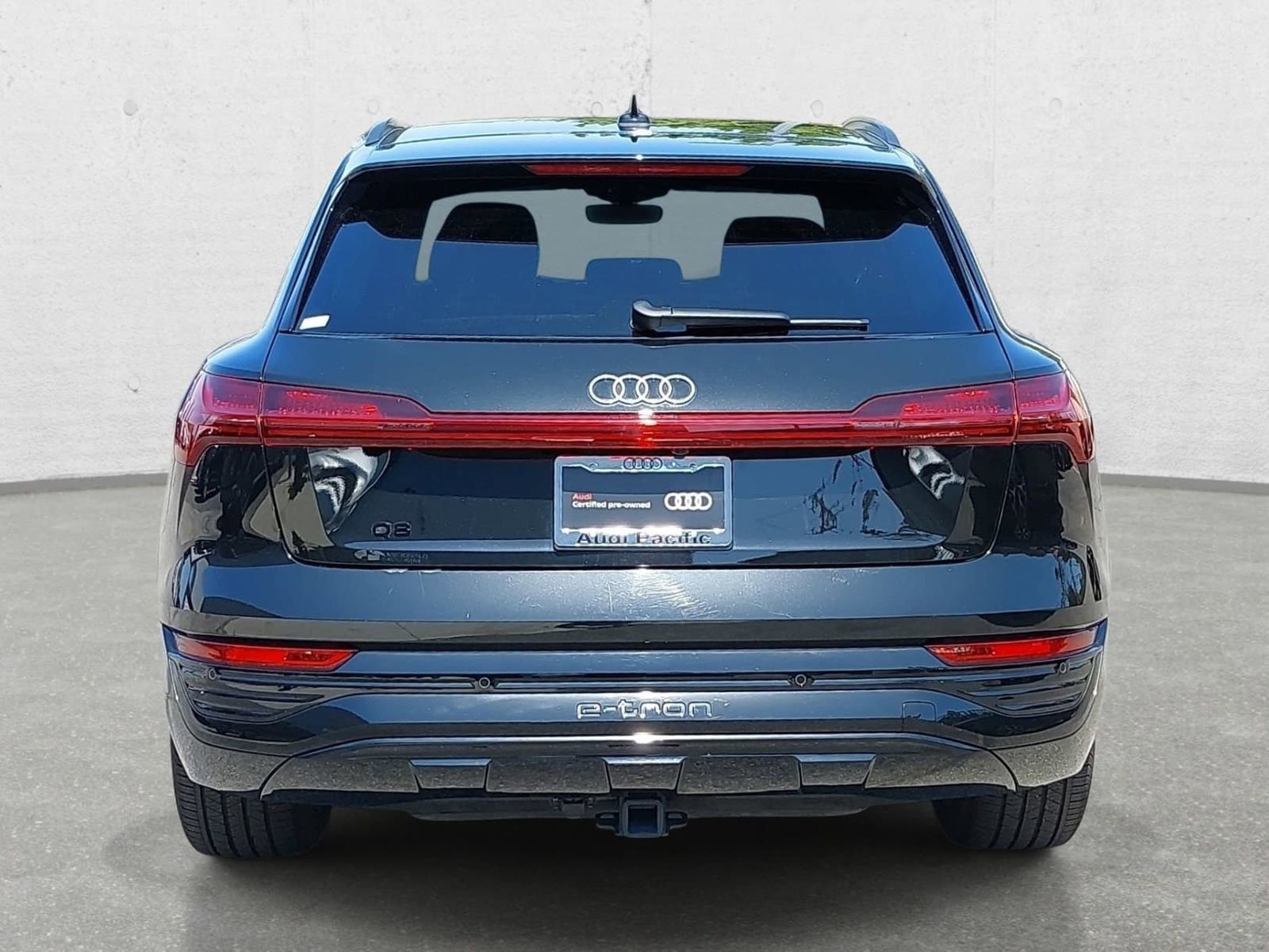 Used 2024 Audi Q8 e-tron Premium Plus w/ Premium Plus Package AWD/4WD image 6