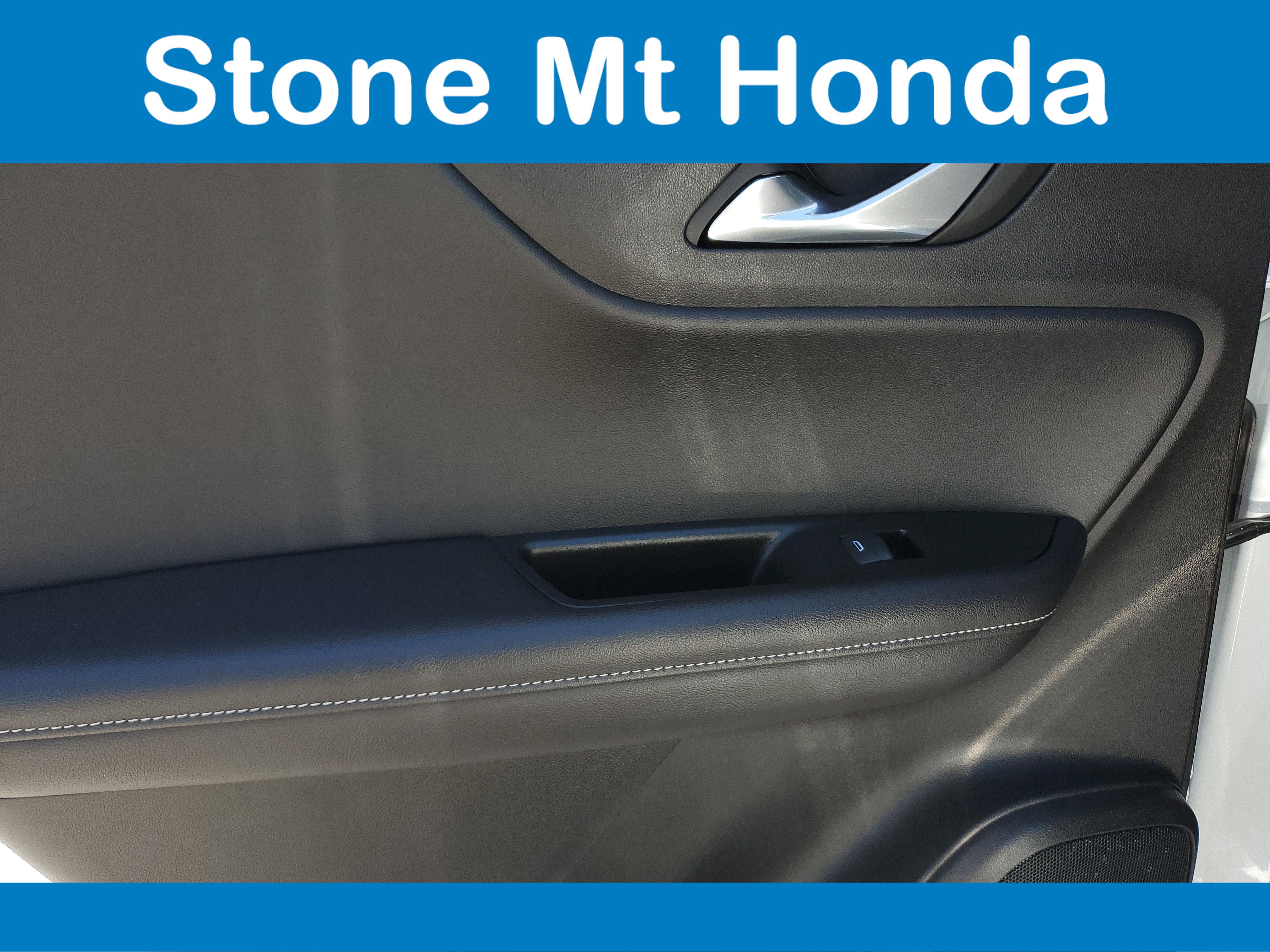 Used 2025 Chevrolet Blazer LT image 11