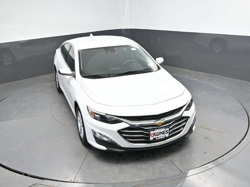 Used 2024 Chevrolet Malibu LT FWD image 24