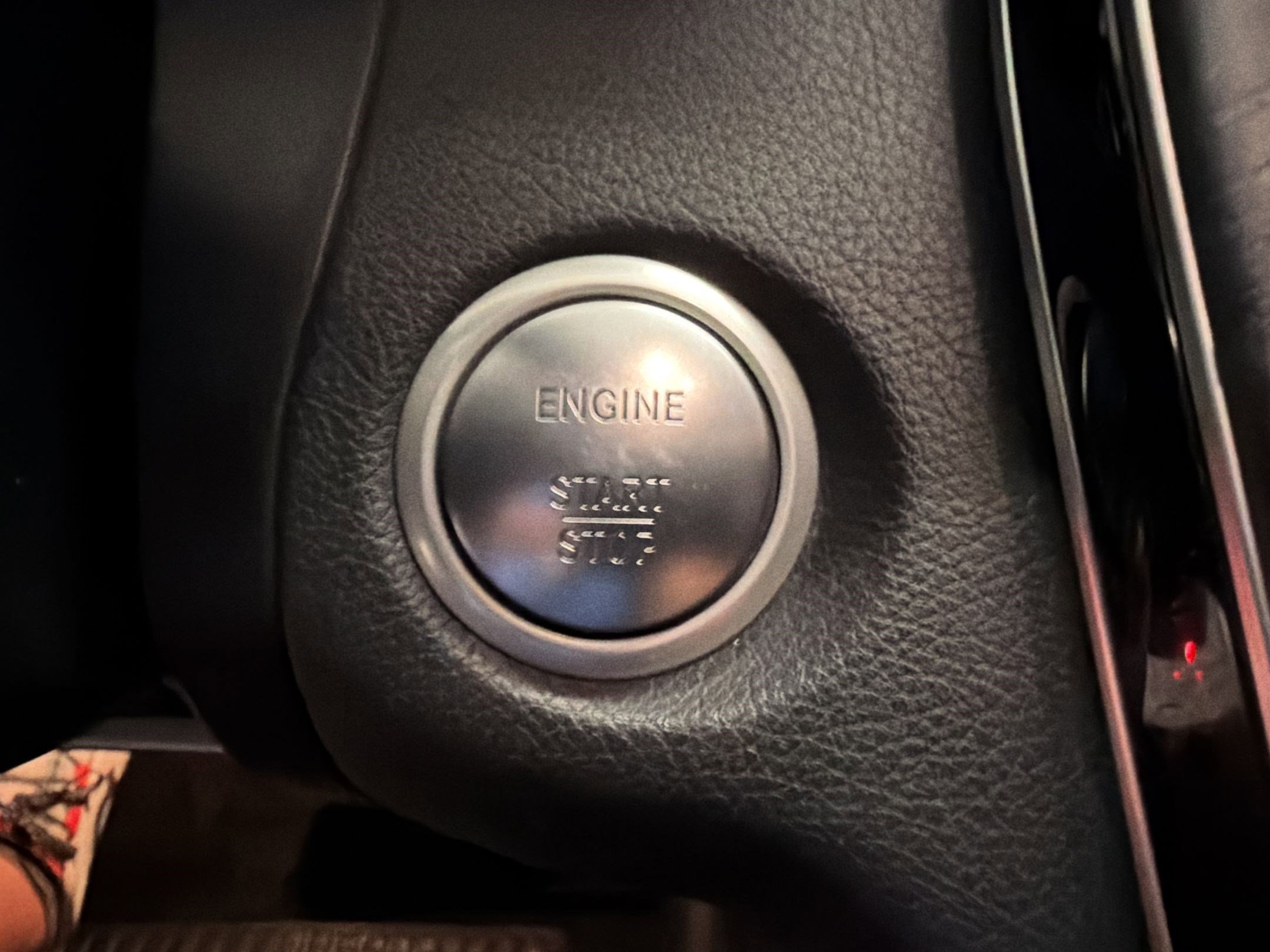 Used 2017 Mercedes-Benz C 300 Sedan image 23