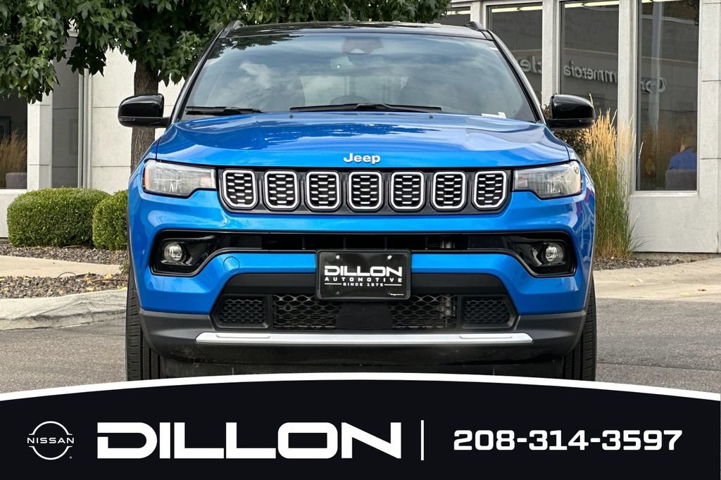 Used 2025 Jeep Compass Limited AWD/4WD image 9
