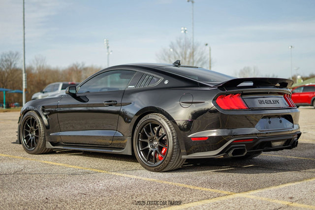 Used 2022 Ford Mustang GT Premium w/ GT Performance Package RWD image 6