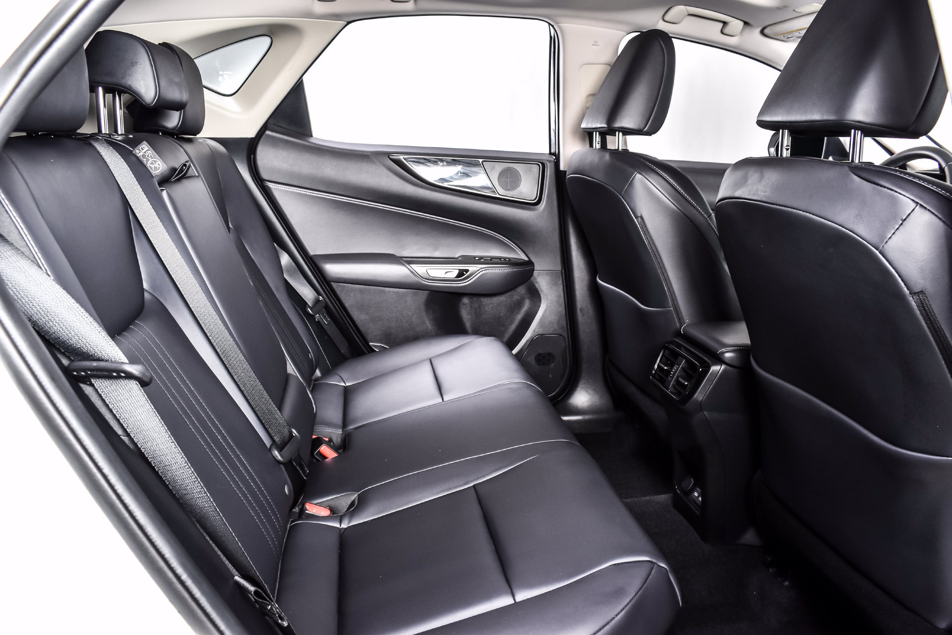 Used 2025 Lexus NX 350h AWD w/ Accessory Package (2T) image 20