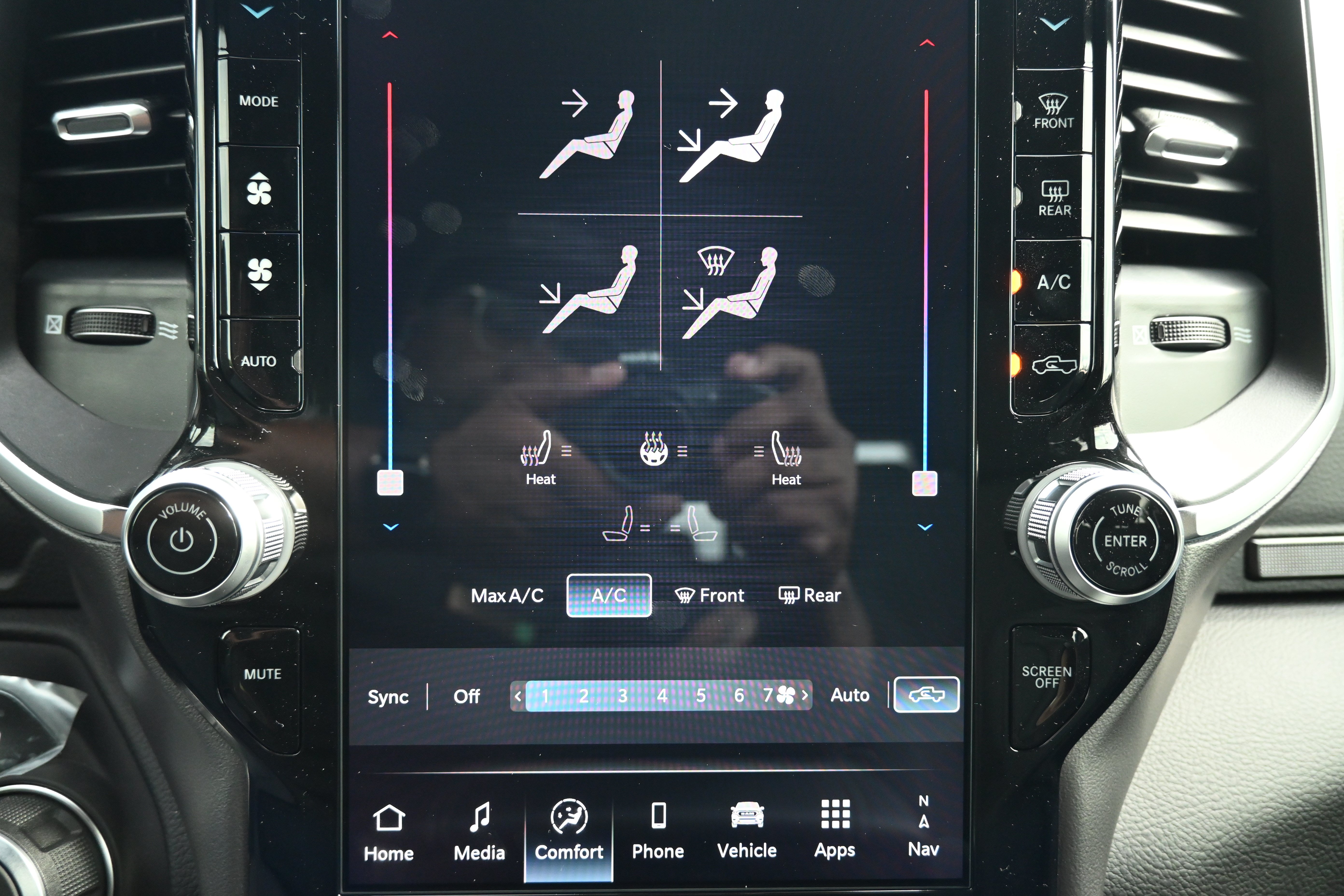 New 2026 RAM 1500 Big Horn AWD/4WD image 23
