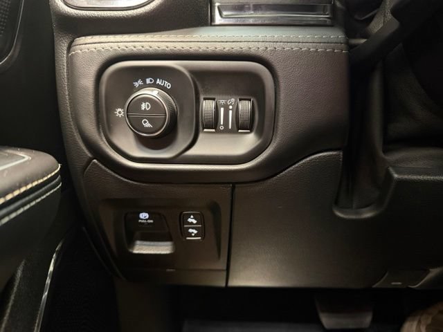 Used 2022 RAM 1500 Limited AWD/4WD image 15