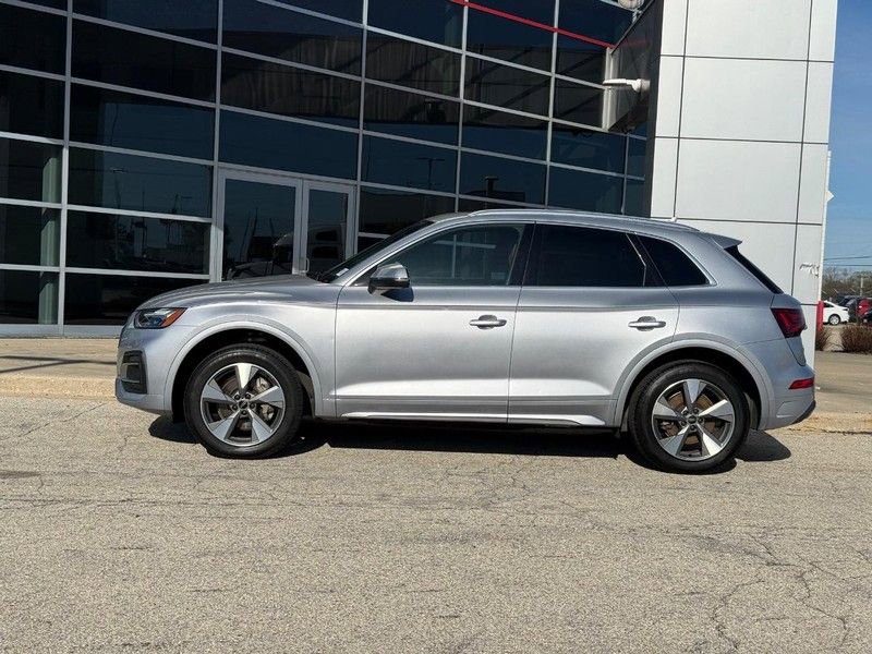Used 2022 Audi Q5 2.0T Premium Plus w/ Premium Plus Package AWD/4WD image 6