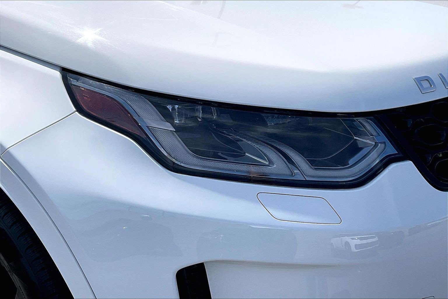 Certified 2025 Land Rover Discovery Sport S image 25