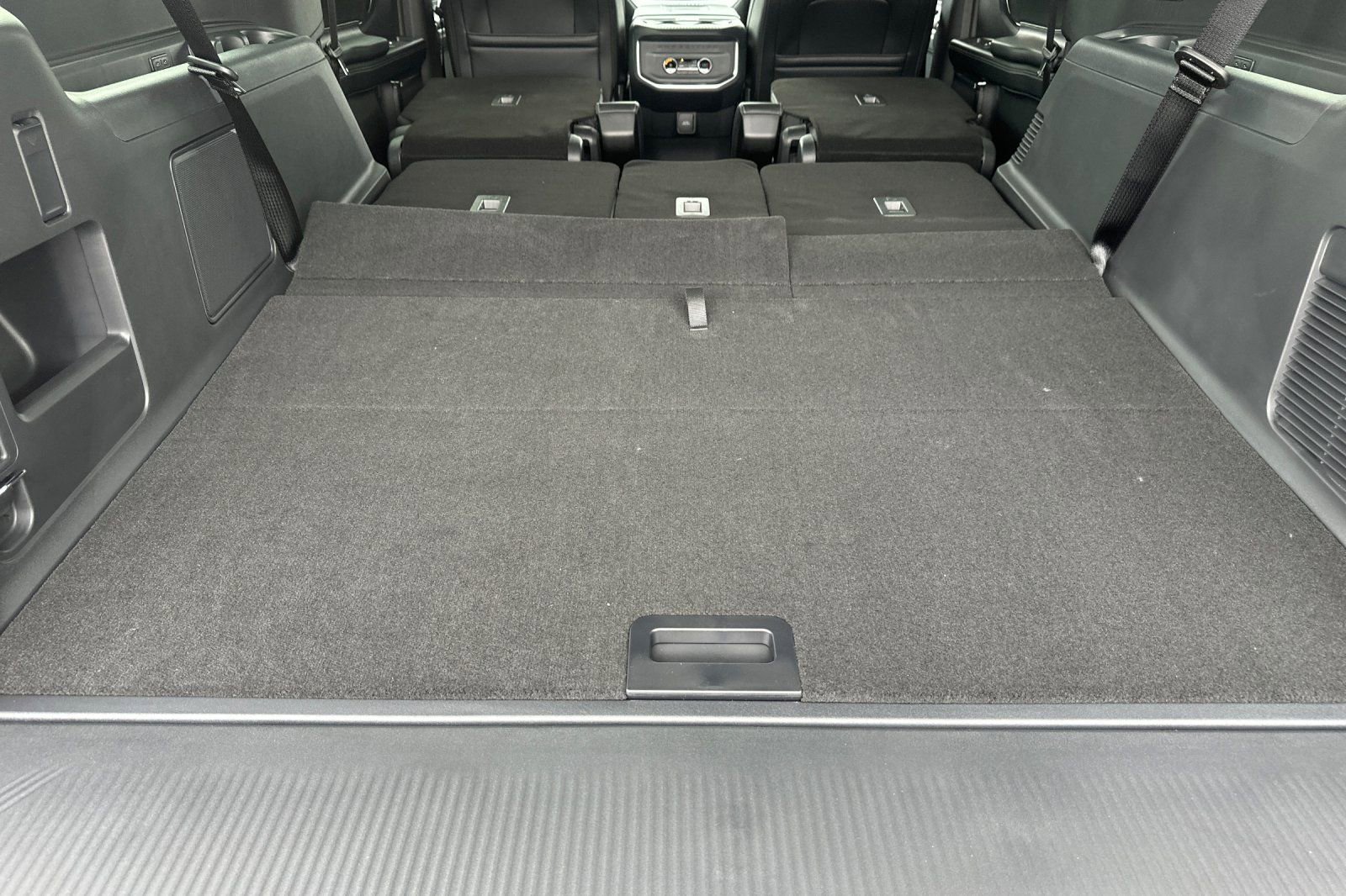 New 2026 Ford Expedition Max Platinum w/ Stealth Appearance Package image 16