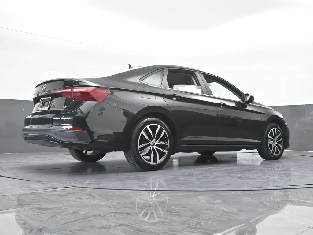 Used 2025 Volkswagen Jetta SE FWD image 57
