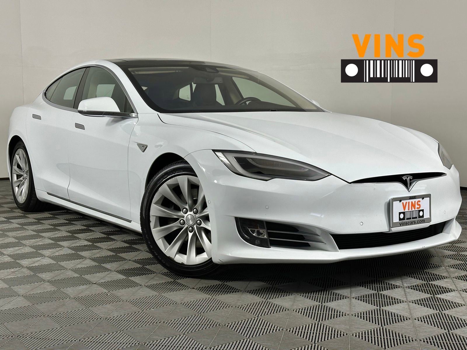 Used 2016 Tesla Model S 75D image 1