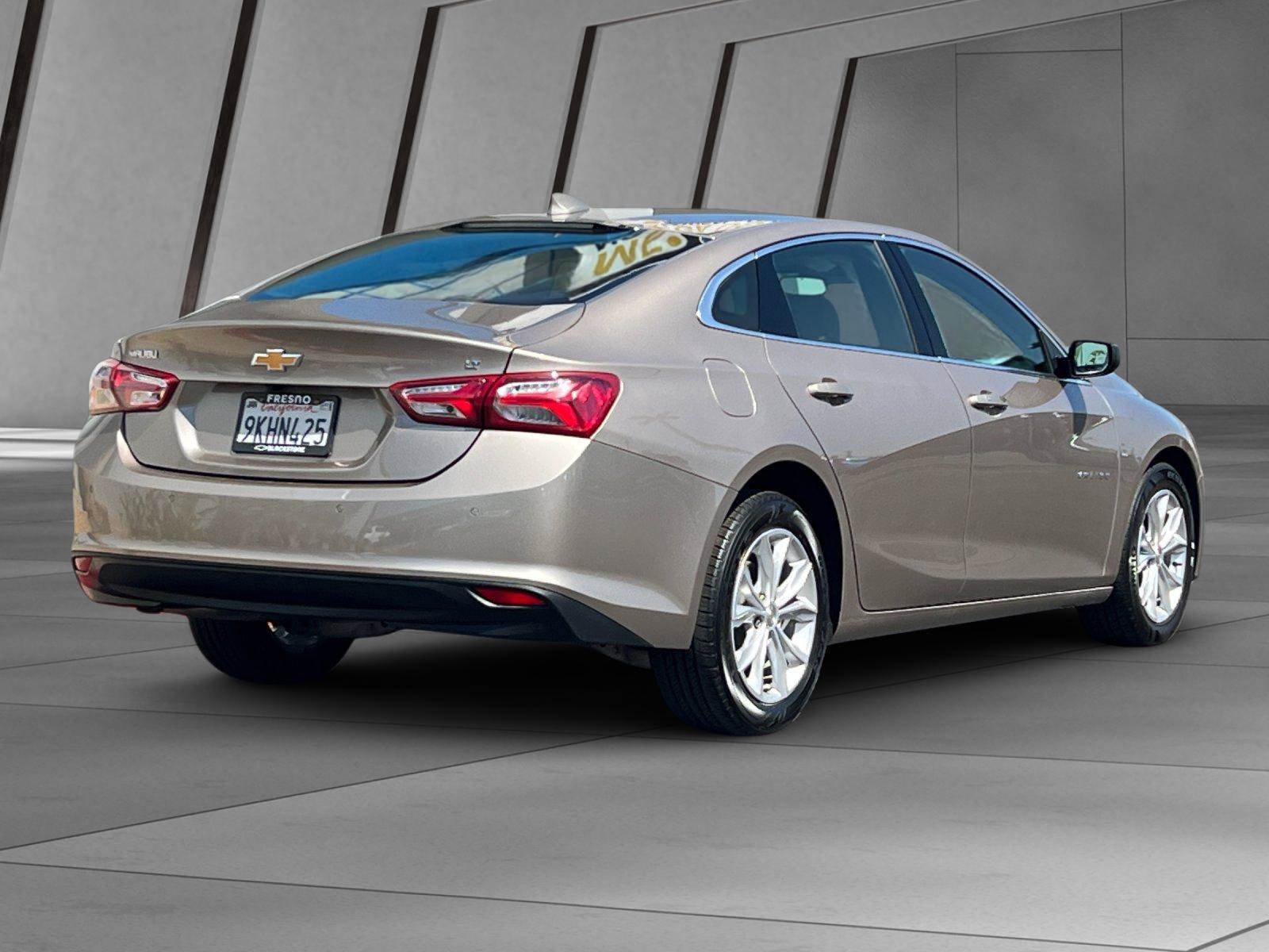 Used 2024 Chevrolet Malibu LT FWD image 4