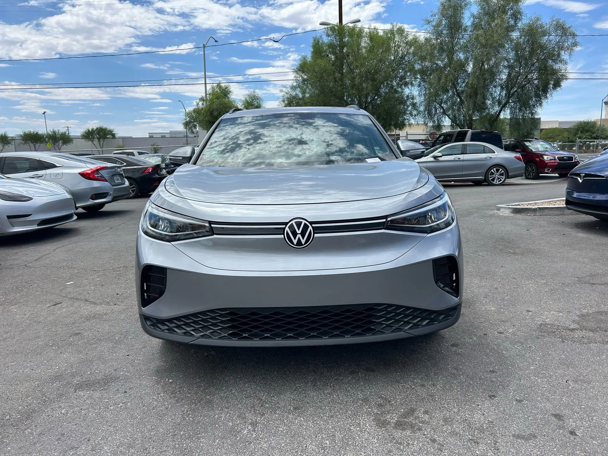 Used 2024 Volkswagen ID.4 2WD image 2