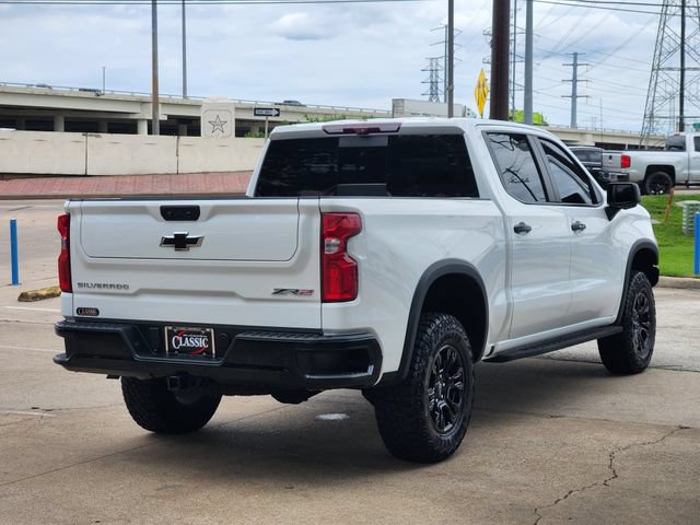 Used 2023 Chevrolet Silverado 1500 ZR2 w/ Technology Package AWD/4WD image 7