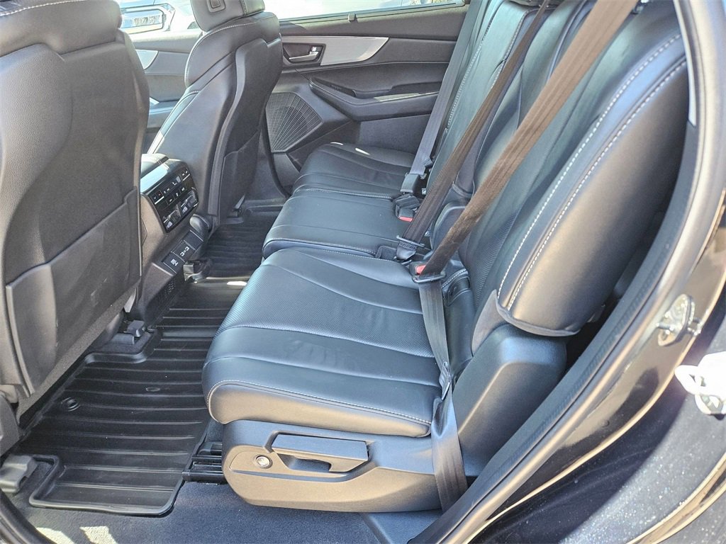 Used 2024 Acura MDX FWD w/ Technology Package image 12
