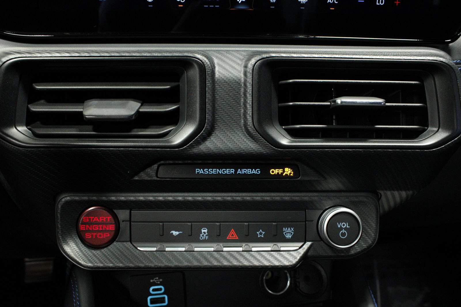 Used 2024 Ford Mustang Dark Horse RWD image 28
