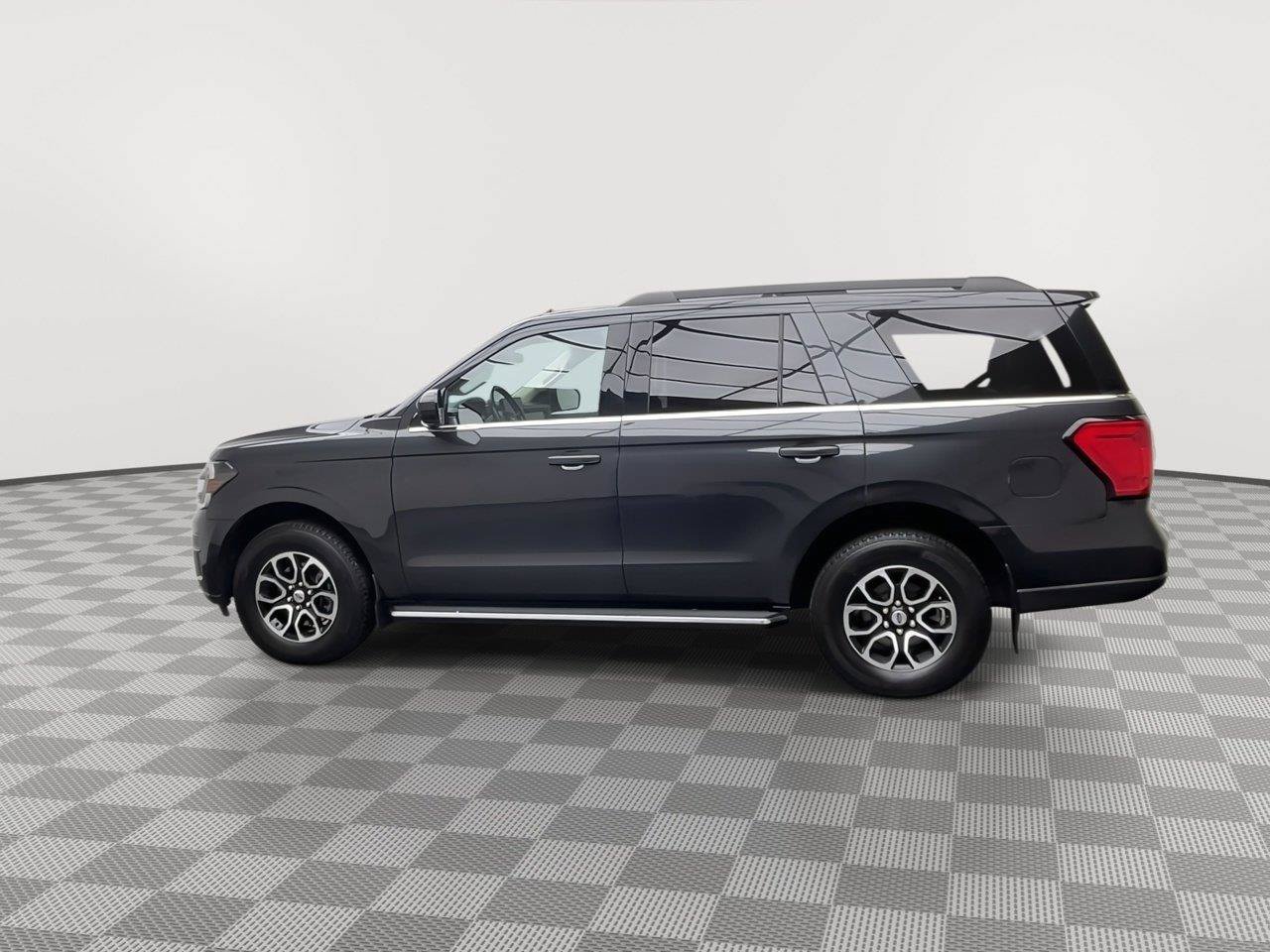 Certified 2023 Ford Expedition XLT AWD/4WD image 39