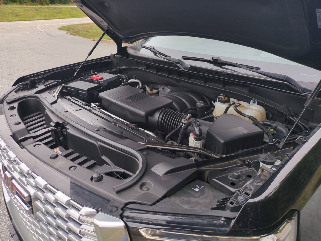 Certified 2024 GMC Yukon XL Denali AWD/4WD image 41