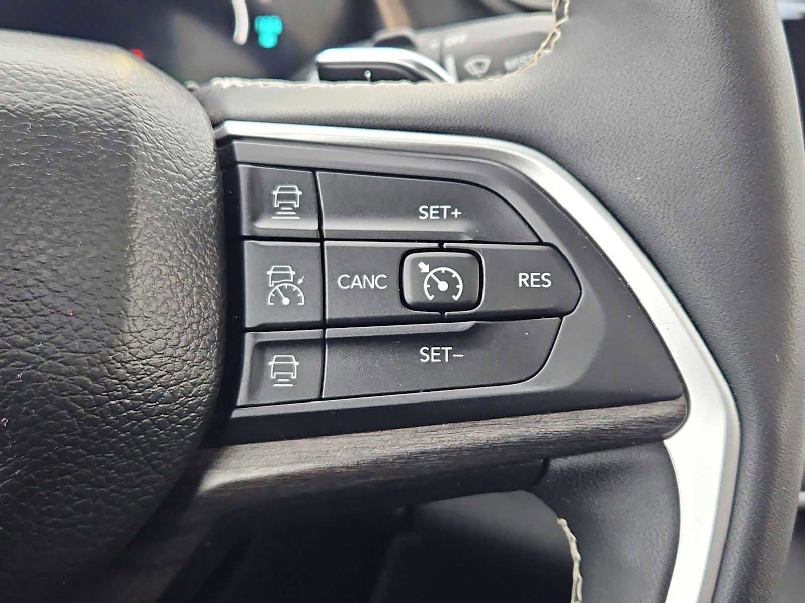 Used 2024 Jeep Grand Cherokee Limited 4xe w/ Luxury Tech Group II image 30