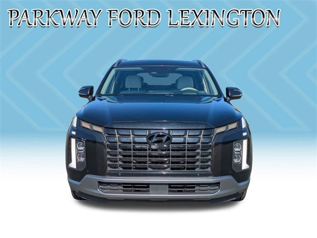 Used 2023 Hyundai Palisade Limited w/ Cargo Package image 2